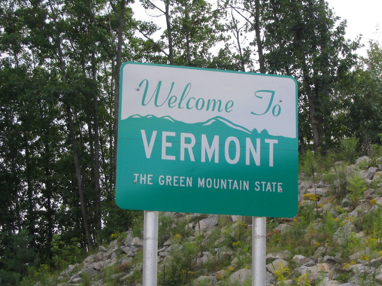 Welcome to Vermont sign