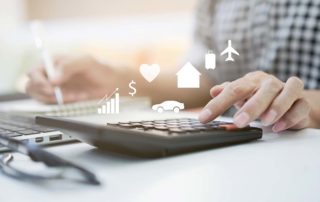 How much should I par for car insurance - woman with calculator