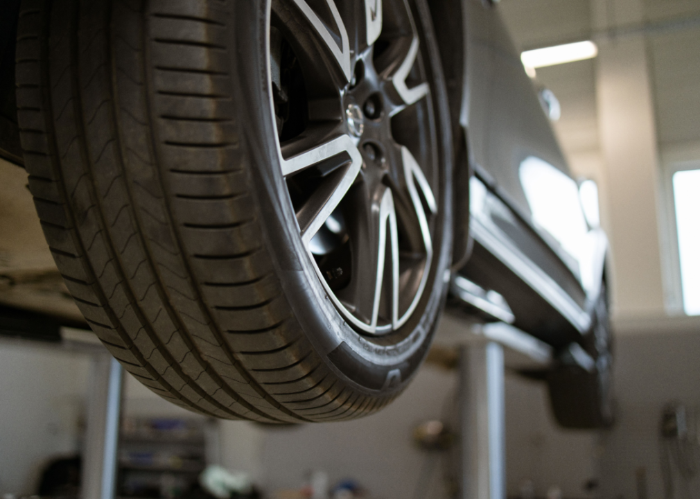 These states have the most car repair shops